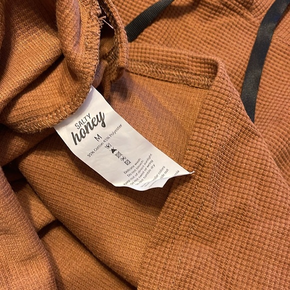 Salty Honey CHOSEN COMFORT ZONE LOUNGE SET in Rust ~ Medium - Picture 7 of 14